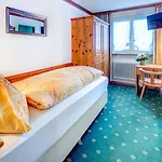 Adonis Otel 3*