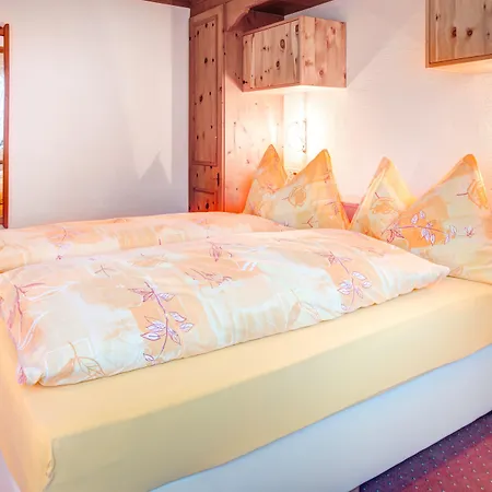 Adonis Готель 3*