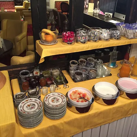 Adonis Готель Церматт