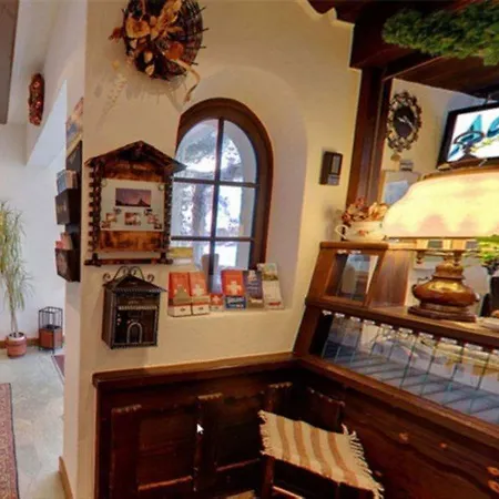 Hotel Adonis