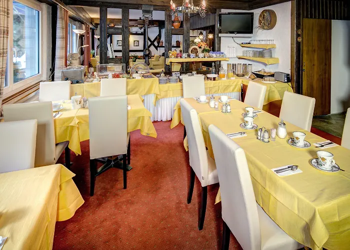 アドニス ホテル