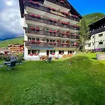 Adonis Hotel Zermatt