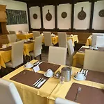 Adonis Hotel