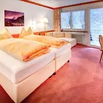 Hotel Adonis 3*