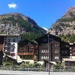 Hotel Adonis