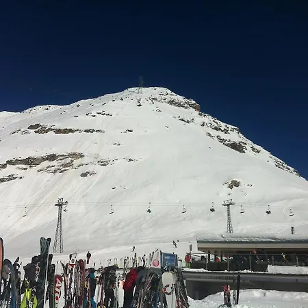 Hotel Adonis 3*